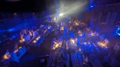 Die Burg und die Band erstrahlte dank Michael Ballenberger in besonderen Farben